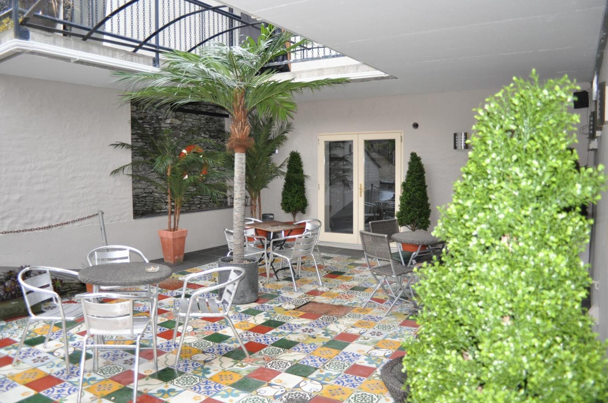 Quinlan & Cooke Boutique Townhouse And Qcs Seafood Restaurant Hotel Cahersiveen Exterior foto