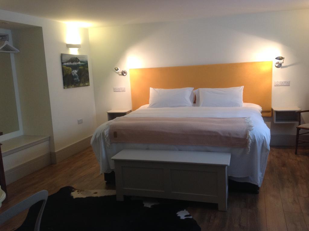 Quinlan & Cooke Boutique Townhouse And Qcs Seafood Restaurant Hotel Cahersiveen Exterior foto