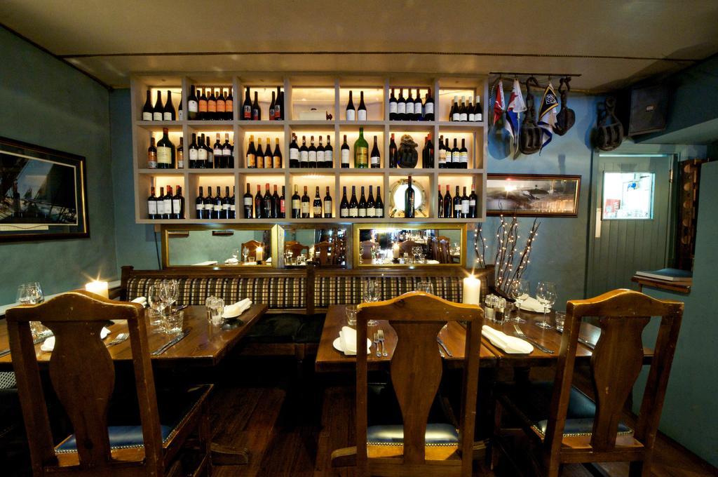 Quinlan & Cooke Boutique Townhouse And Qcs Seafood Restaurant Hotel Cahersiveen Exterior foto